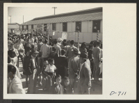 [recto] A partial view of the large crowd in attendance at the Harvest Festival held at the Gila River center Thanksgiving day. ;  Photographer: Stewart, Francis ;  Rivers, Arizona.
