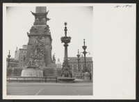 [recto] A section of the Soldiers and Sailors Memorial in The Circle, the heart of the Indianapolis business district. ;  Photographer: Mace, Charles E. ;  Indianapolis, Indiana.