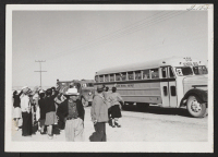 [recto] Deluxe transportation to the train from Topaz. ;  Topaz, Utah.